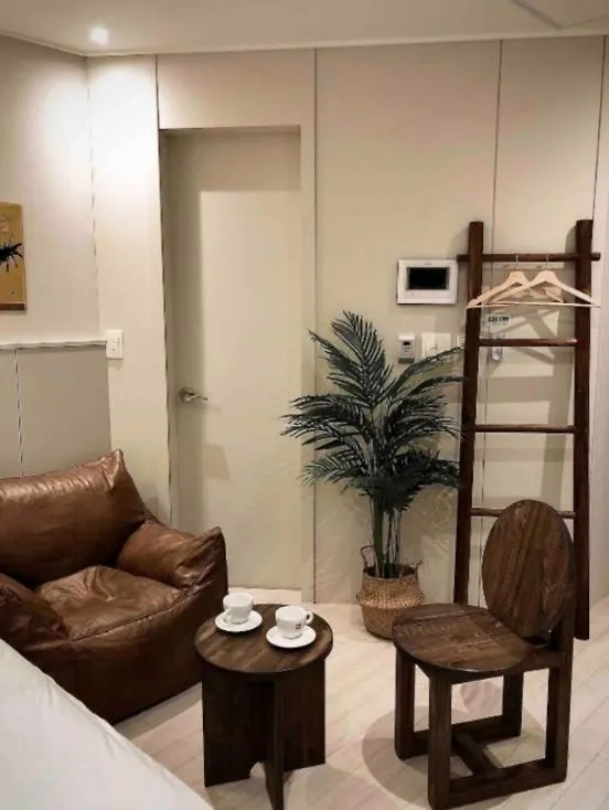 Cove Stay-611 Incheon 3*,  Korsel