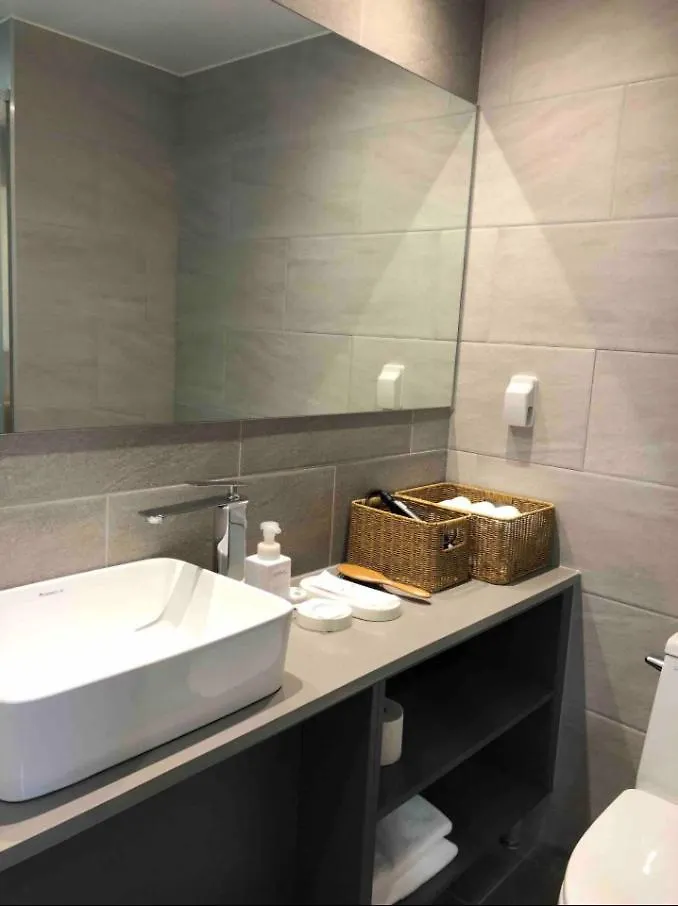 Cove Stay-611 Incheon Aparthotel